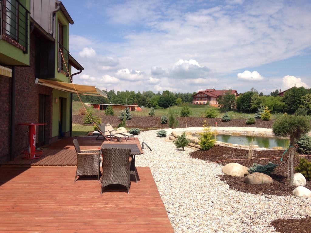 Lake View Apartments Near Golf Resort Kuneticka Hora, Dritec 帕尔杜比采 客房 照片